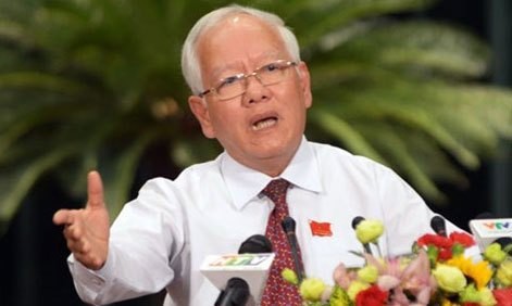 Công an đề nghị xử lý trách nhiệm cựu Chủ tịch TPHCM Lê Hoàng Quân Ông Lê Hoàng Quân trong ngày HĐND TPHCM miễn nhiệm chức Chủ tịch UBND TPHCM. Ảnh: Tiền Phong.