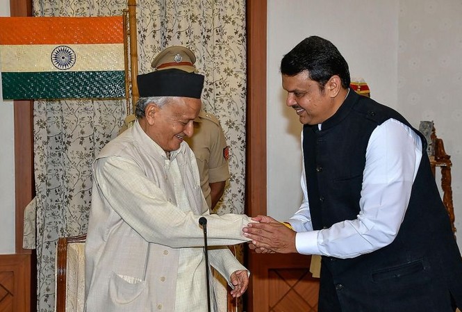 Bang giàu nhất Ấn Độ xáo động vì màn kịch tính chính trị như phim Ông Devendra Fadnavis. (Ảnh: Hindustantimes)