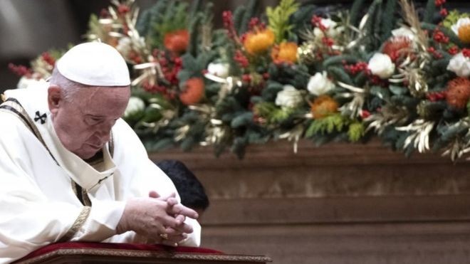 Giáo hoàng gửi thông điệp Giáng sinh về ‘tình yêu vô điều kiện’ Giáo hoàng Francis vừa trải qua 1 năm với nhiều cố gắng chấn chỉnh Nhà thờ. (Ảnh: EPA)