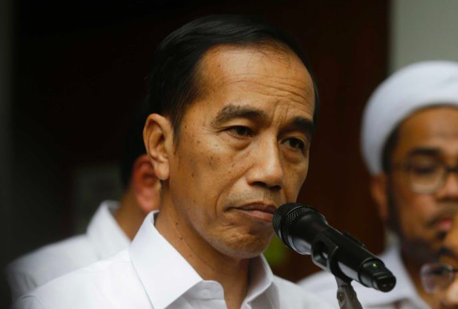 Tổng thống Indonesia phải xét nghiệm Covid-19 Tổng thống Indonesia Joko Widodo. (Ảnh AP)