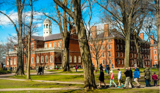 ĐH Harvard và MIT kiện sắc lệnh cấm sinh viên nước ngoài của chính quyền Trump Bên trong ĐH Harvard