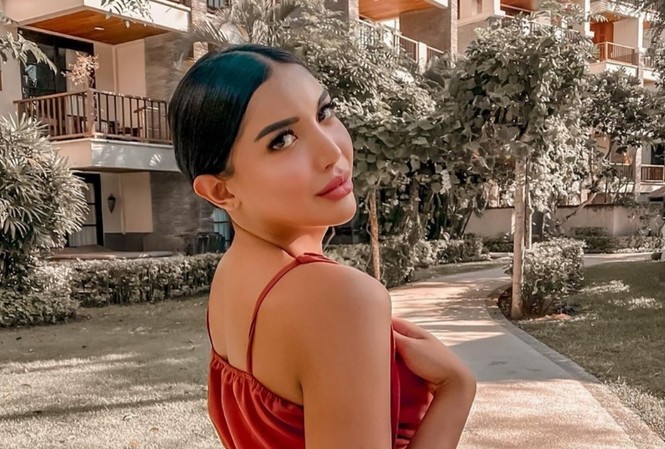 Cảnh sát Indonesia bị phản ứng vì nhốt người mẫu chuyển giới chung với đàn ông Cô Millen Cyprus. (Ảnh: Instagram)