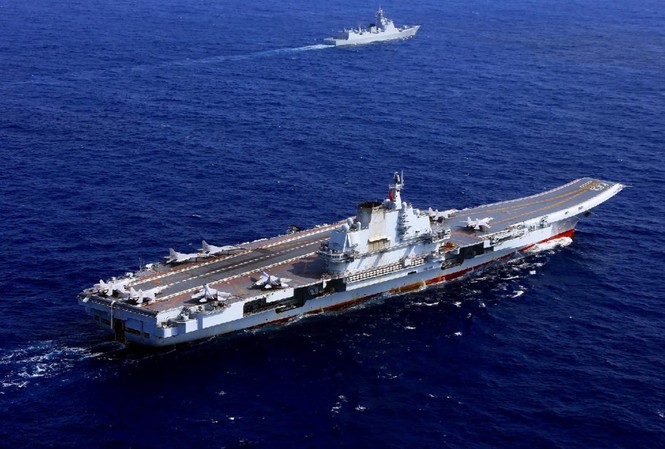 Nhóm tàu sân bay Trung Quốc tiến vào Biển Đông tập trận Tàu sân bay Sơn Đông của Trung Quốc