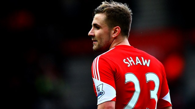 Sao trẻ tuyển Anh gạ người mẫu Brazil 'sex tay ba' Luke Shaw