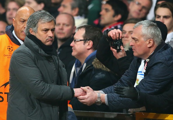 Mourinho đưa M.U trở lại cuộc đua vô địch Mourinho bắt đầu lo ngại sự trở lại của M.U
