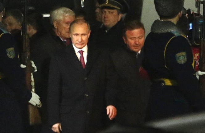 Sự thực chuyện ông Putin bẻ gãy bút chì trên bàn đàm phán Ảnh: AFP/SERGEI GAPON.