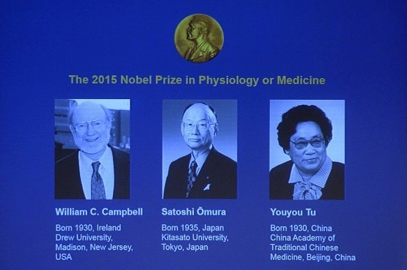 Nobel Y học tôn vinh nhà tiên phong kháng bệnh ký sinh trùng Ba nhà khoa học chiến thắng giải Nobel Y học 2015.