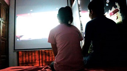 Giới trẻ nói gì về phim “giường“? Giới trẻ nói gì về phim “giường“?