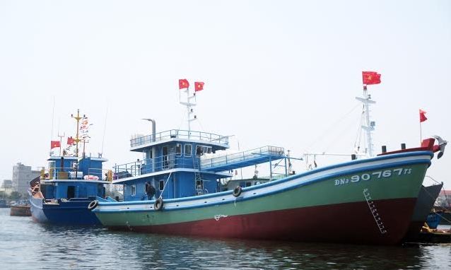 Hạ thủy tàu vỏ thép lưới rê 18,5 tỉ đồng đầu tiên của Đà Nẵng Tàu vỏ thép lưới rê đầu tiên của Đà Nẵng mang số hiệu DNa 90767 được đóng theo mẫu thiết kế đặt hàng riêng của chủ tàu Nguyễn Sương. Ảnh: Giang Thanh.