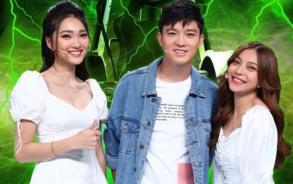 Bạn gái Quang Hải lộ kiến thức kém khi tham gia gameshow Bạn gái Quang Hải và người yêu tin đồn của Văn Đức gây thất vọng khi tham gia gameshow thể hiện kém hiểu biết, ứng xử thiếu tinh tế.