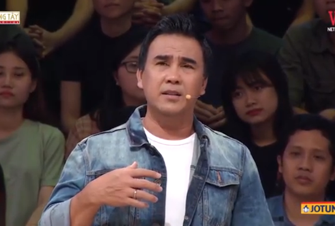 MC Quyền Linh nghẹn ngào kể về mối tình đầu của mình trên truyền hình MC Quyền Linh nghẹn ngào kể về mối tình đầu của mình trên truyền hình