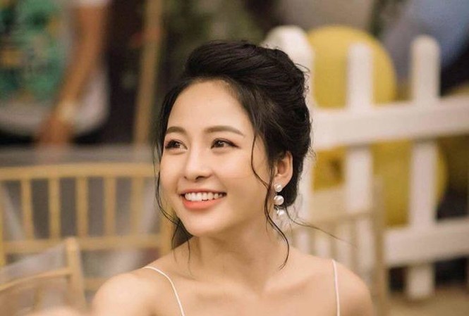 Showbiz 13/12: Hotgirl Trâm Anh nói gì khi vướng tin đồn nhiễm HIV? Showbiz 13/12: Hotgirl Trâm Anh nói gì khi vướng tin đồn nhiễm HIV?