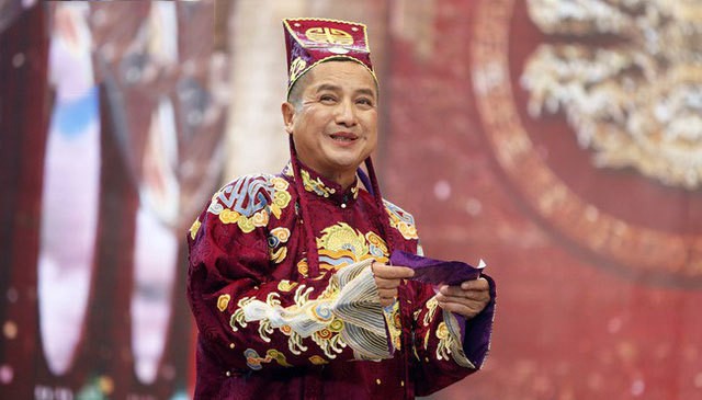 Showbiz 25/1: Nghệ sĩ Chí Trung hé lộ Lâm Vỹ Dạ tham gia Táo quân 2021? Showbiz 25/1: Nghệ sĩ Chí Trung hé lộ Lâm Vỹ Dạ tham gia Táo quân 2021?