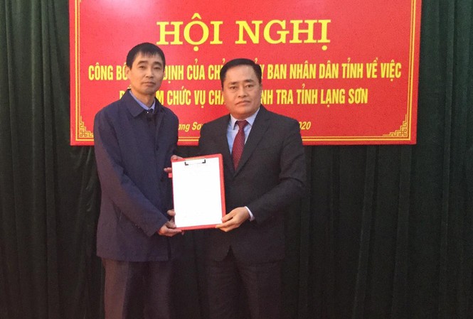 Bổ nhiệm Chánh thanh tra tỉnh Lạng Sơn Lãnh đạo tỉnh Lạng Sơn trao quyết định bổ nhiệm ông Đậu Trường An (bìa trái) giữ chức vụ Chánh thanh tra tỉnh Lạng Sơn .Ảnh: Duy Chiến
