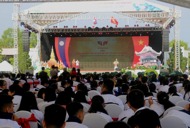 Ngày hội “Thắm tình hữu nghị đặc biệt Việt Nam - Lào” 2019 Ngày hội “Thắm tình hữu nghị đặc biệt Việt Nam - Lào” 2019