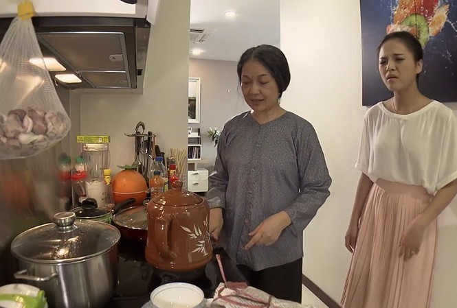 “Sống chung với mẹ chồng” tập 13 và những chiêu chăm con dâu khó đỡ “Sống chung với mẹ chồng” tập 13 và những chiêu chăm con dâu khó đỡ