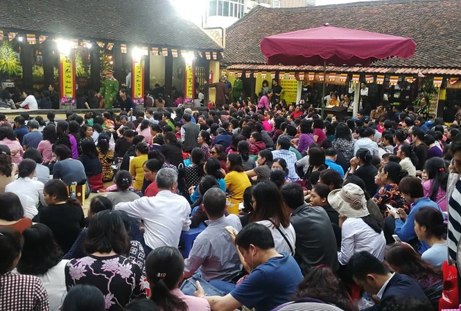 Giáo hội khuyến cáo không dùng từ ‘dâng sao giải hạn’, ‘cắt oan gia trái chủ’ Dịp đầu năm nhiều ngôi chùa tổ chức lễ cầu an
