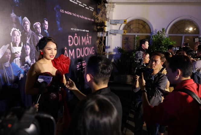 Bất ngờ Bảo Thanh thành kẻ thứ ba ‘phá đám’ Quốc Trường-Thu Trang Bảo Thanh lần đầu bén duyên phim điện ảnh trong dự án kinh dị "Đôi mắt âm dương"