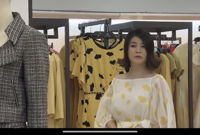 Đừng bắt em phải quên tập 2: Em gái mưa Kim Oanh ghen ngược Linh (Kim Oanh) ghen tị nhìn Ngân được chồng lãng mạn gửi hoa tặng