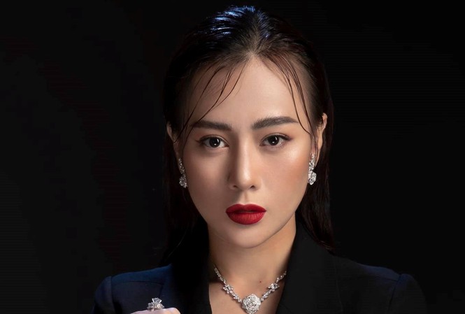 Phương Oanh chia sẻ hành trình để 'tự làm đại gia của chính mình' Phương Oanh mở công ty riêng về lĩnh vực làm đẹp