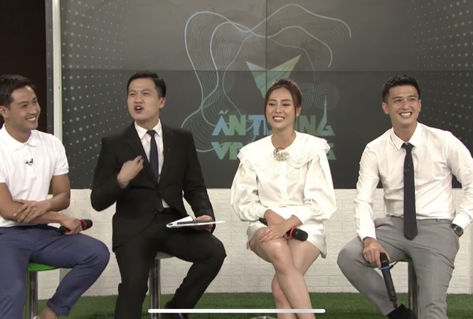 Thanh Sơn ‘phá đám’ đôi song ca Phương Oanh- Huỳnh Anh ở VTV Ấn tượng Thanh Sơn "phá đám" đôi song ca Phương Oanh và Huỳnh Anh