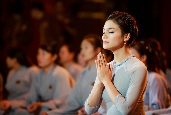 Bằng Kiều, Hương Giang Idol và dàn nghệ sĩ hướng về miền Trung Dàn nghệ sĩ thực hiện đêm nhạc vì miền Trung