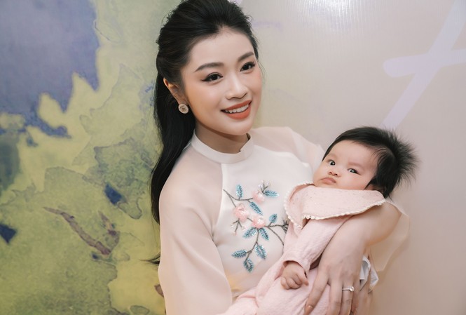 Sao mai Thu Hằng kể chuyện mang bầu thu âm nhạc đỏ Sao Mai Thu Hằng thừa nhận hát nồng nàn hơn sau khi sinh con