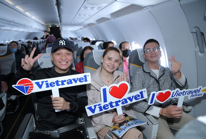 Tua charter hấp dẫn đầu năm mới cùng Vietravel Airlines Vietravel khởi hành chuyến charter đầu tiên của năm 2021 đến Phú Quốc với Vietravel Airlines