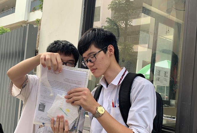 Đề Ngữ văn không khó nhưng phổ điểm chỉ dừng ở mức 6-7 điểm Đề Ngữ văn không khó nhưng phổ điểm chỉ dừng ở mức 6-7 điểm