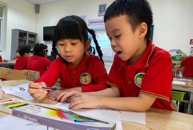 Đổi mới SGK, sao không thí điểm trước khi làm đại trà? Học sinh học SGK mới, môn Tiếng Việt 1 năm học 2020-2021.