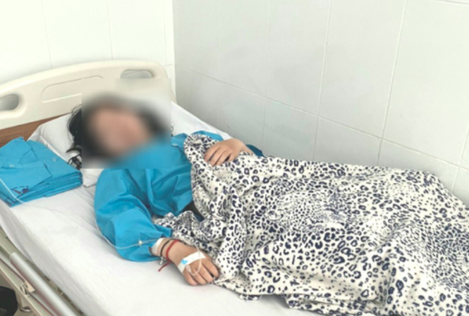 Kỷ luật bêu tên dưới cờ khiến học sinh nhục nhã, sợ hãi Kỷ luật bêu tên dưới cờ khiến học sinh nhục nhã, sợ hãi