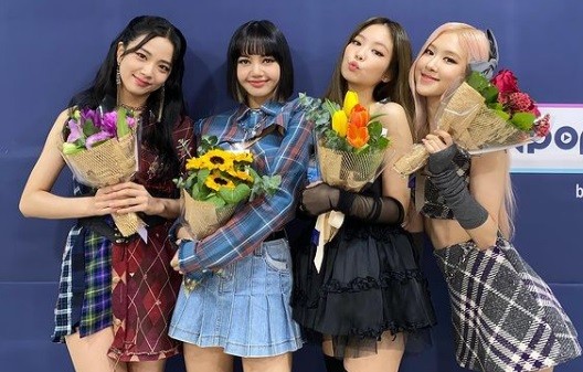 BlackPink dẫn đầu Top sao mạng xã hội có ảnh hưởng nhất với giới trẻ BlackPink dẫn đầu Top sao mạng xã hội có ảnh hưởng nhất với giới trẻ