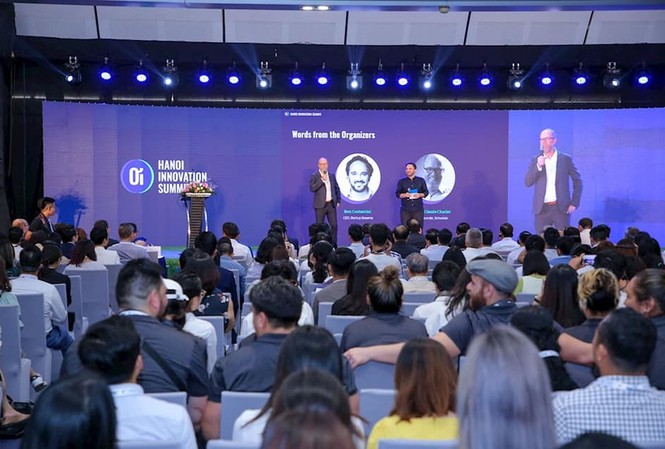 Diễn đàn khởi nghiệp quốc tế lần đầu tiên được tổ chức tại Hà Nội Toàn cảnh diễn đàn Hanoi Innovation Summit