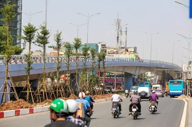 Tiếp tục hạ cốt đê sông Hồng, mở rộng đường đến cầu Nhật Tân Giai đoạn 1 của dự án
