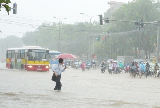 Chủ tịch Hà Nội kiến nghị giải pháp gỡ 'tắc' thanh toán dịch vụ công Nhiều lĩnh vực công ích Hà Nội trong đó có vận tải, thoát nước bị thành phố nợ thanh toán nhiều tháng. Ảnh: A.Trọng