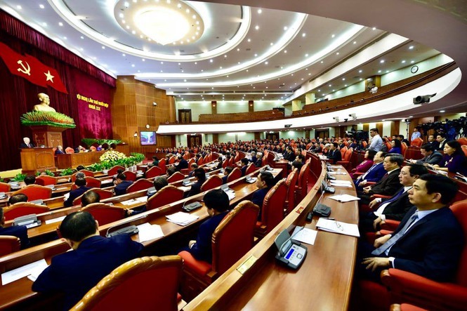 Không để tin giả, xấu độc tác động, chi phối đến công tác nhân sự đại hội Đảng Các đại biểu dự Hội nghị Trung ương 11 (ảnh minh họa)
