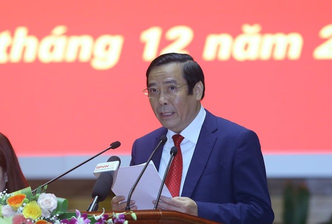 Quy hoạch Bộ Chính trị, Ban Bí thư nhiệm kỳ mới Phó Trưởng Ban Tổ chức T.Ư Nguyễn Thanh Bình trình bày báo cáo tổng kết. Ảnh: Như Ý