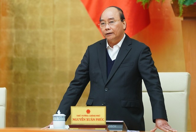 Thủ tướng Nguyễn Xuân Phúc: Tạm dừng các chuyến bay thương mại từ nước ngoài Thủ tướng Nguyễn Xuân Phúc yêu cầu TPHCM cấp tốc, thần tốc điều tra truy vết mọi đối tượng F1 và F2. Ảnh: Nhật Minh