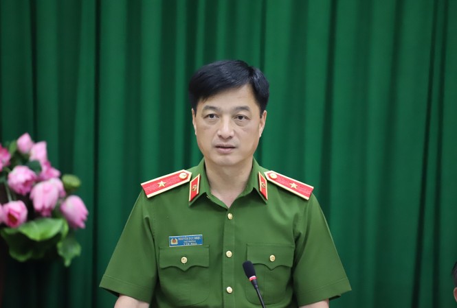 Thiếu tướng Công an vạch trần thủ đoạn lừa đảo của địa ốc Alibaba Thiếu tướng Công an vạch trần thủ đoạn lừa đảo của địa ốc Alibaba