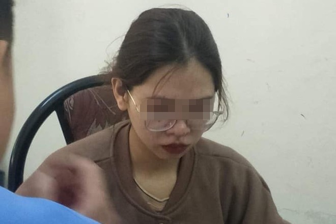 Nữ sinh bỏ con sơ sinh vào thùng rác ở Hà Nội Người mẹ trẻ bỏ con sau khi sinh