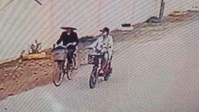 Bà nội đã mua gói bảo hiểm trước khi sát hại cháu gái 11 tuổi? Hình ảnh bà Hường đi cùng nạn nhân trước khi cháu mất tích được camera ghi lại