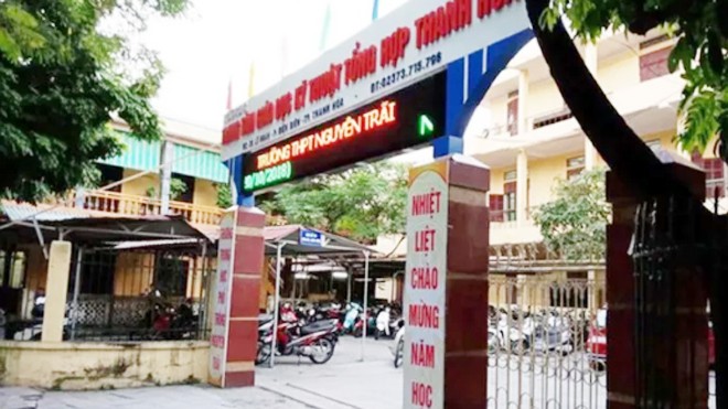 Một học sinh lớp 10 bị đâm chết gần trường học Trường THPT Nguyễn Trãi, nơi nam sinh lớp 10 đang học tập