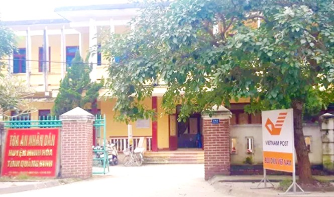 Chánh án 'mây mưa' với nữ kế toán được phân công chủ tọa xử một vụ án hiếp dâm Chánh án 'mây mưa' với nữ kế toán được phân công chủ tọa xử một vụ án hiếp dâm
