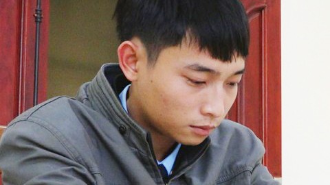 Thiếu nữ đồng ý chat sex để đổi lấy iphone 12 Đối tượng Nguyễn tại cơ quan điều tra