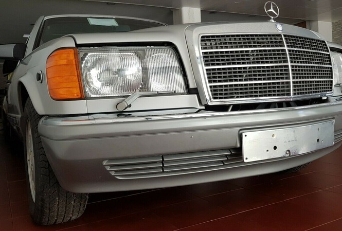 Xe Mercedes 33 năm tuổi còn 'mới cứng' định giá gần 4 tỷ đồng Xe Mercedes 33 năm tuổi còn 'mới cứng' định giá gần 4 tỷ đồng