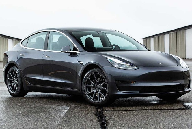 Người dân châu Âu từ bỏ xe Diesel để chuyển sang xe điện Tesla Model 3 là xe điện toàn phần bán chạy nhất tại châu Âu.