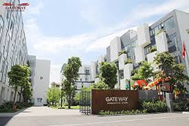 Một học sinh tiểu học tử vong do bị bỏ quên trên xe? Một học sinh tiểu học tử vong do bị bỏ quên trên xe?