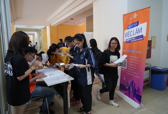 Trường Đại học chống “lạc hậu” cho sinh viên khi ra trường Trường Đại học chống “lạc hậu” cho sinh viên khi ra trường