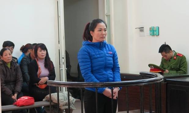 Bị phạt tù, thiếu phụ khai được giao nhiệm vụ thu tiền “luật” Lưu Thị Kim Giang tại tòa phúc thẩm