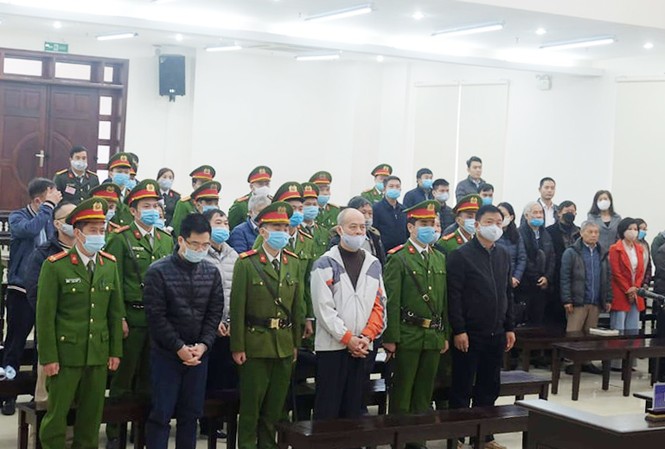 Hoãn phiên tòa xử Đinh La Thăng, Trịnh Xuân Thanh vụ Ethanol Phú Thọ Toàn cảnh phiên toà